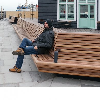 Street furniture - Cliffhanger Bench, Helsingborg (SE)